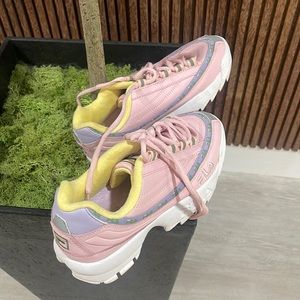 Pastel color fila sneakers